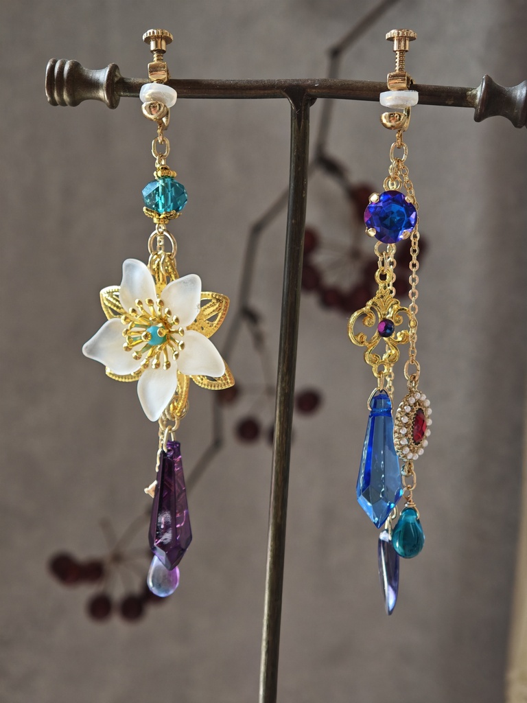 白花 スカラビア 豪華版 ピアス イヤリング