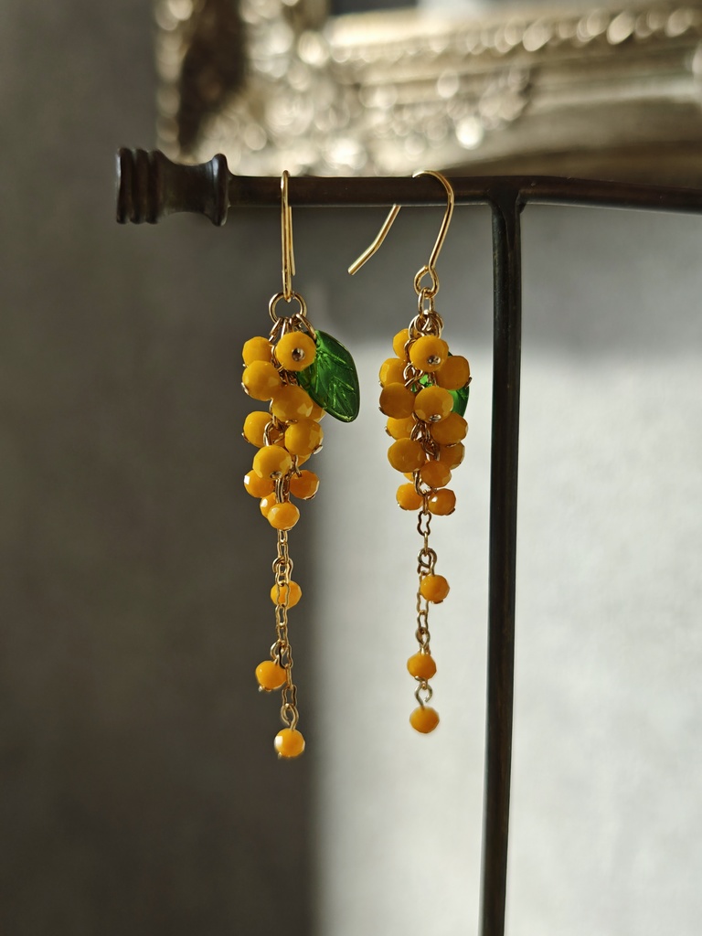 送料無料 ビタミンカラー ミモザ ピアス イヤリング