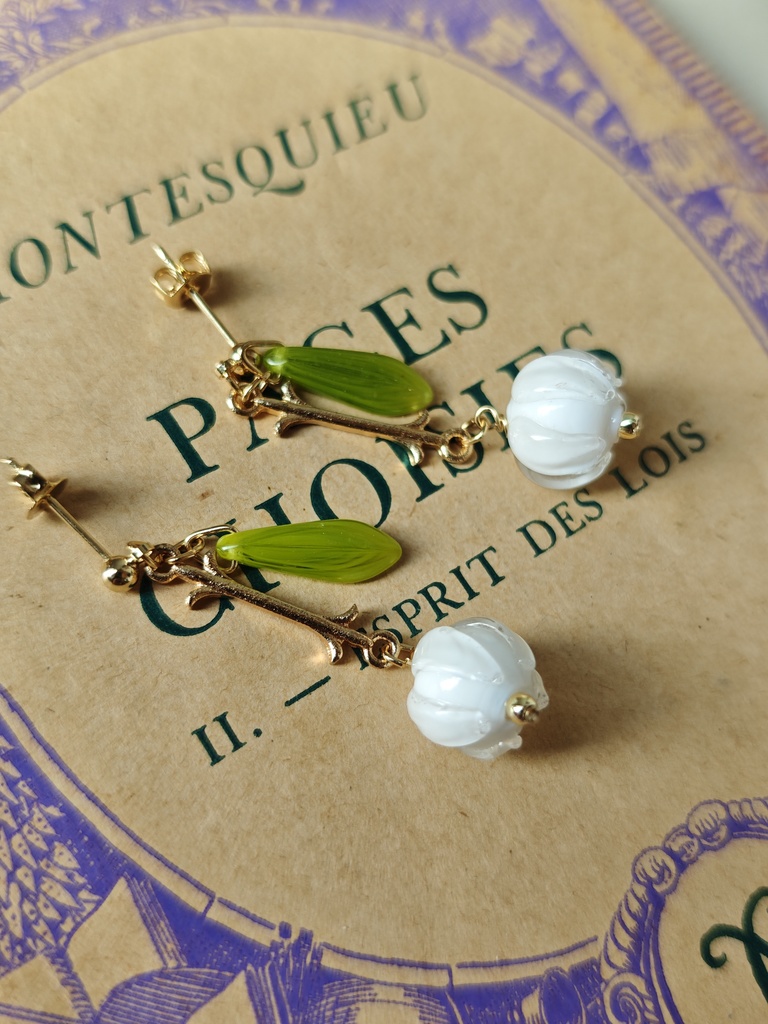 可憐 鈴蘭 ピアス イヤリング スズラン