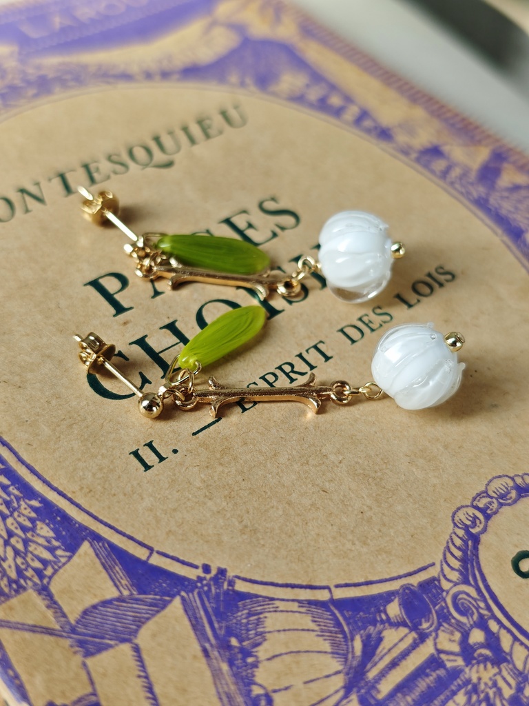 可憐 鈴蘭 ピアス イヤリング スズラン