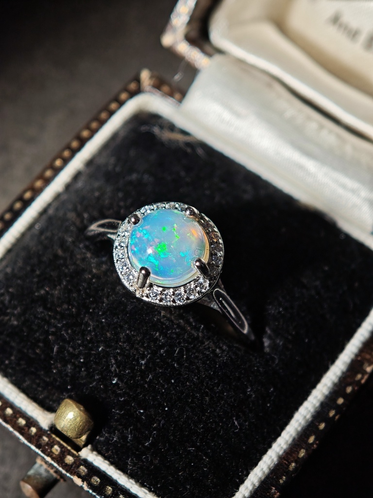 動画確認あり 蛍光グリーン オパール リング 指輪 MCB