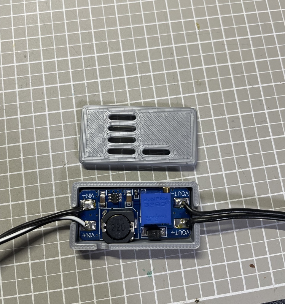 MT3608用保護ケース(接着固定式/端子ブロック対応)【3Dデータ / STEP・STL】