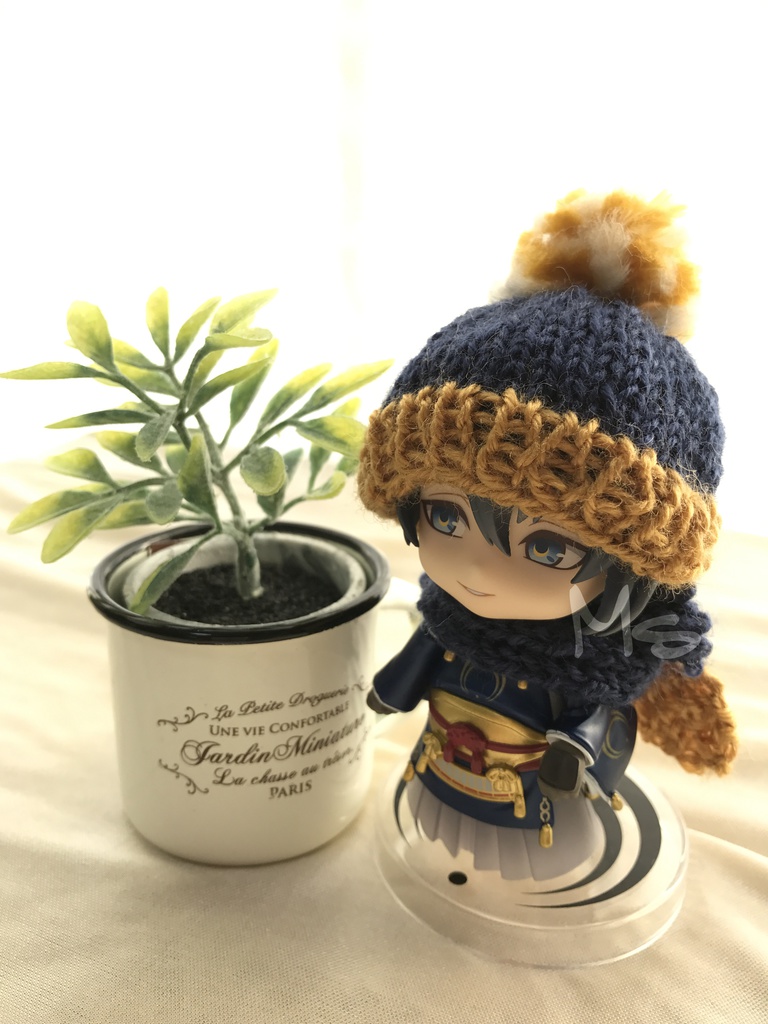 【刀剣乱舞】 イメージカラー ねんどろいど用 ぽんぽん付ニット帽+マフラー セット 三日月宗近 小狐丸 一期一振 鶴丸国永 加州清光 薬研藤四郎 蛍丸 燭台切光忠 大倶利伽羅 へし切長谷部 同田貫正国 物吉貞宗