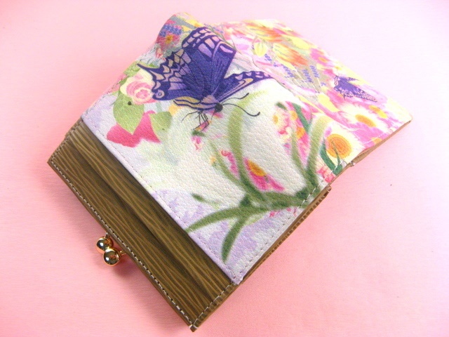 花と揚羽蝶 口金二つ折り財布