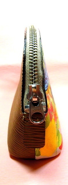 花と揚羽蝶 ポーチ