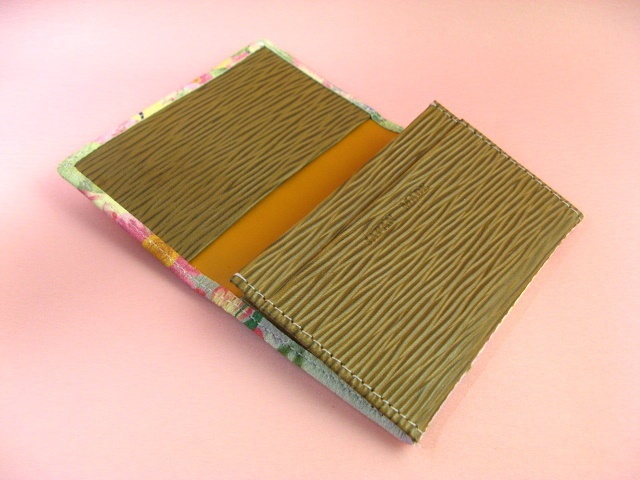 花と揚羽蝶 名刺入れ