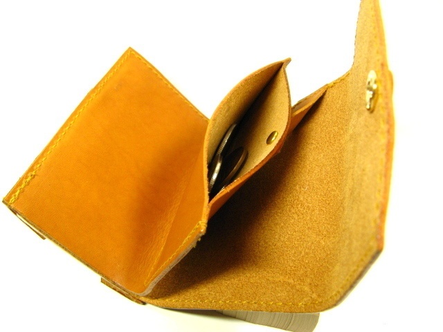 トスカーナ革 三つ折り財布 (イタリア産牛革)