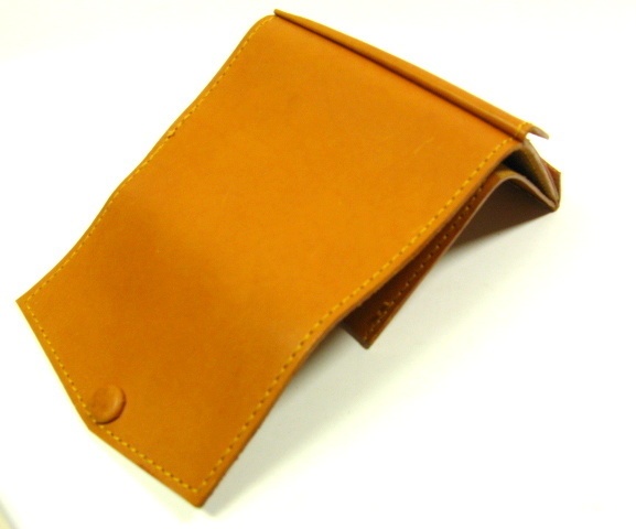 トスカーナ革 三つ折り財布 (イタリア産牛革)