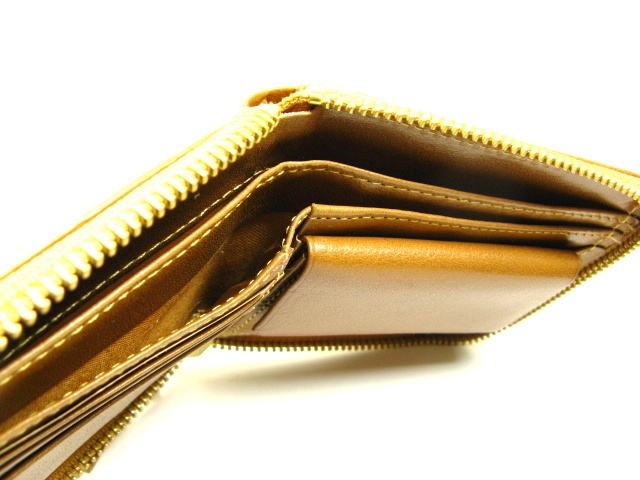 バッファロー box 二つ折り財布