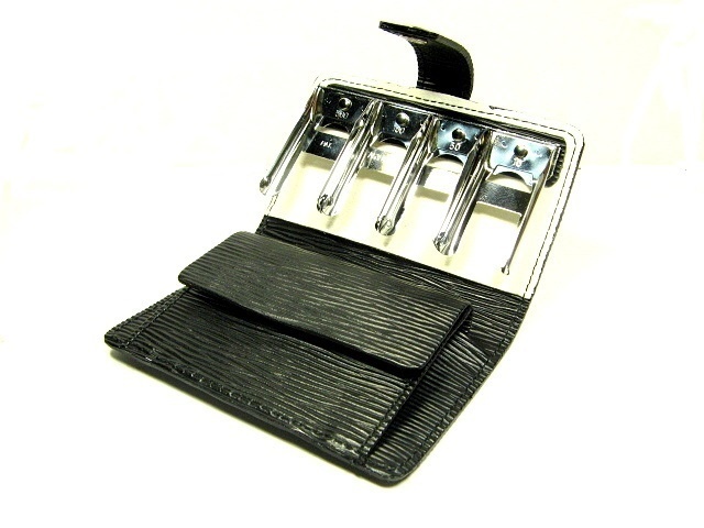 コインキャッチャー 財布 ウェーブ