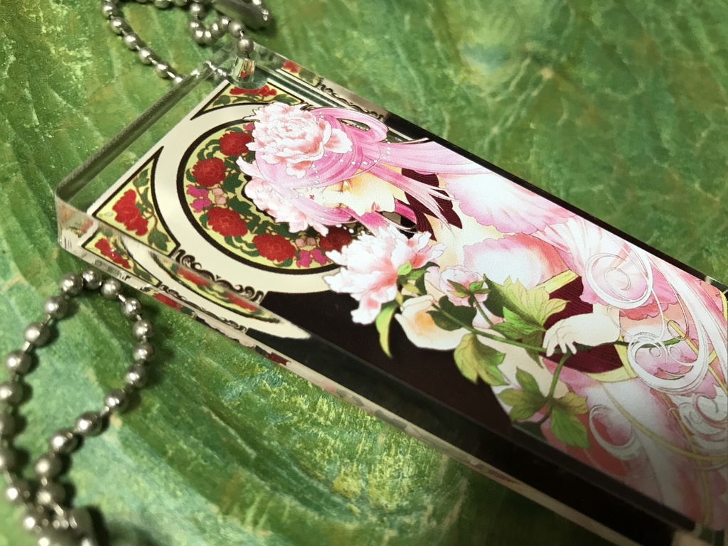 ミュシャ風アクリルドミスト「彼岸の精」「牡丹の精」