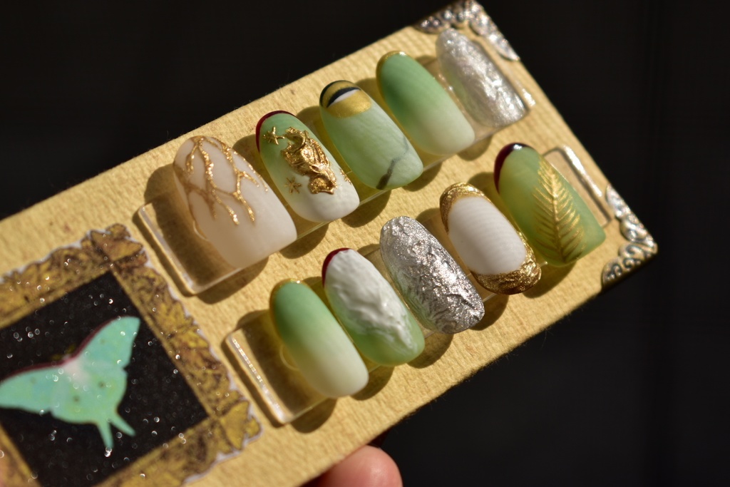 ネイルチップ「オオミズアオ」