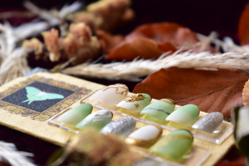 ネイルチップ「オオミズアオ」