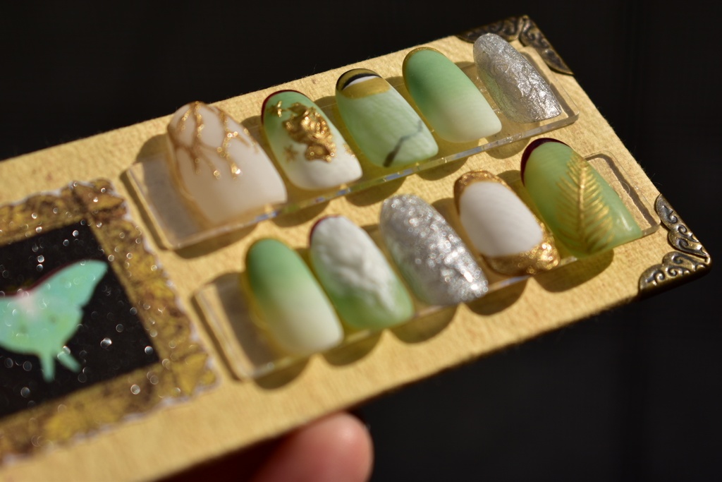 ネイルチップ「オオミズアオ」