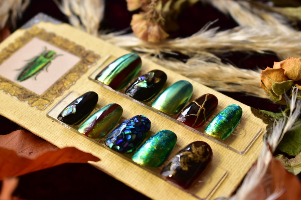 ネイルチップ「ヤマトタマムシ」