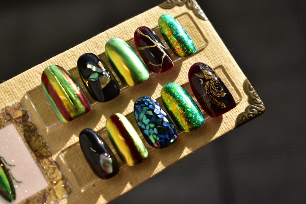 ネイルチップ「ヤマトタマムシ」