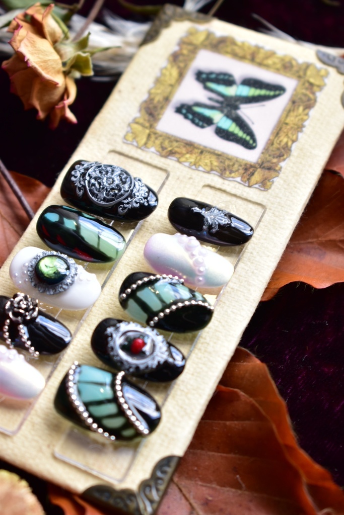 ネイルチップ「アオスジアゲハ」