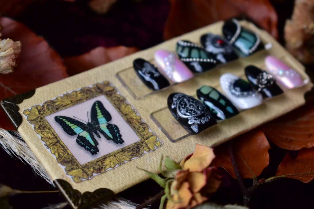 ネイルチップ「アオスジアゲハ」