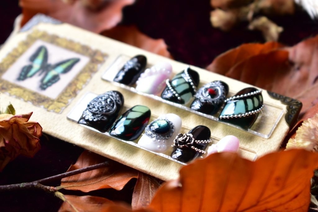 ネイルチップ「アオスジアゲハ」