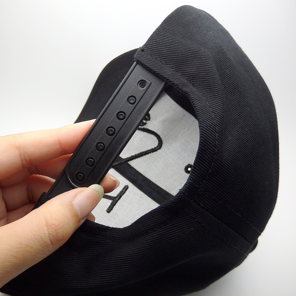 モブ刺繍キャップ(ブラック)