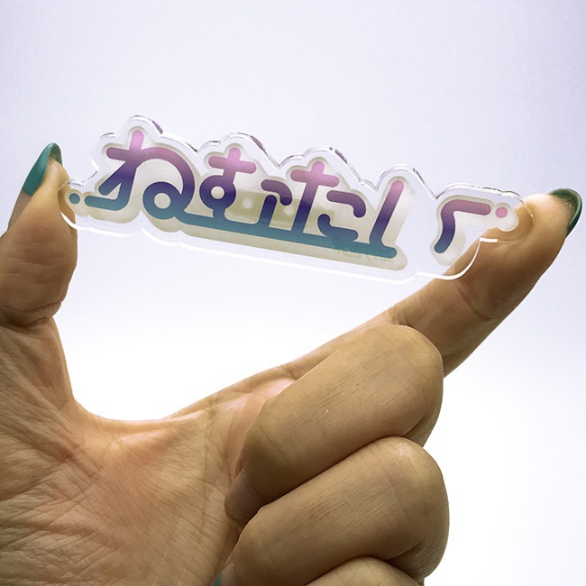 ねむたいアクリルブローチ