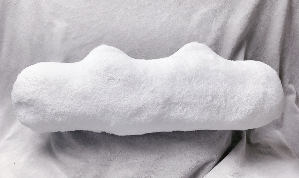 白猫絆創膏クッション