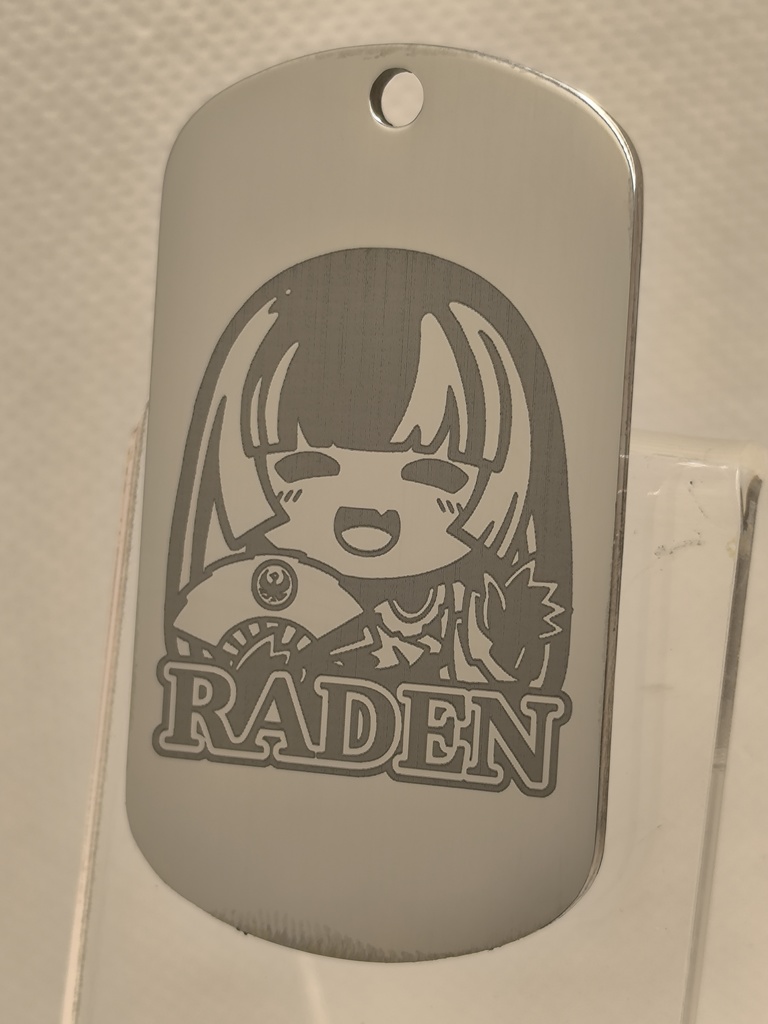 儒烏風亭らでん さん イラストドッグタグ