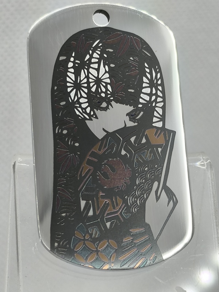 ドッグタグ　儒烏風亭らでん 　切り絵Ｂ