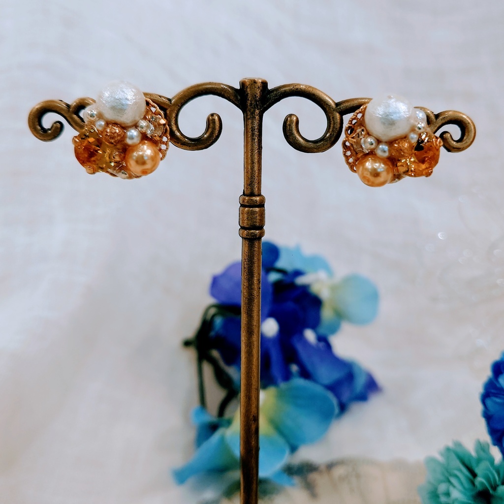 ライバーカラーモチーフピアス(のぞめる、MECHATU-A)