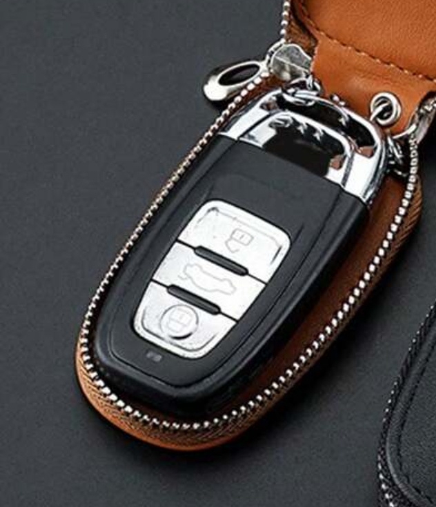 うにちゃんキーケース【茶】