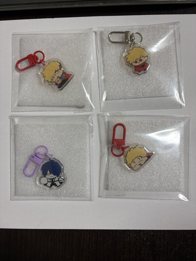 【再販】TRIGUNアクリルブロック【一押し】+ドーミング加工つるつるキーホルダー