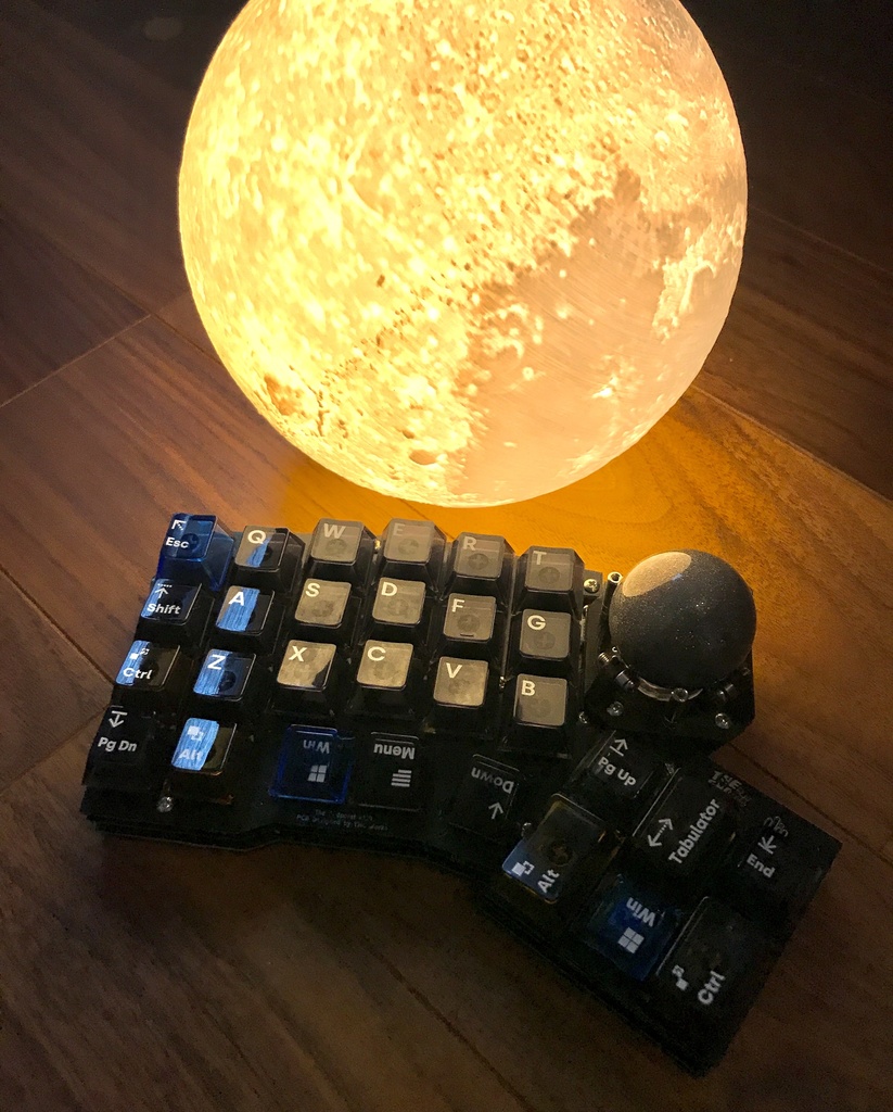 自作キーボードキット「The Endpoint」