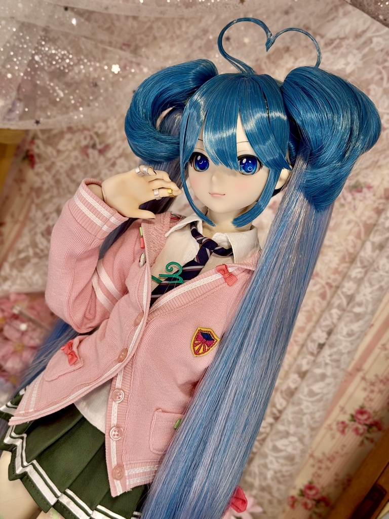 9インチウィッグ⭐️メタモルフォーゼ ツイン