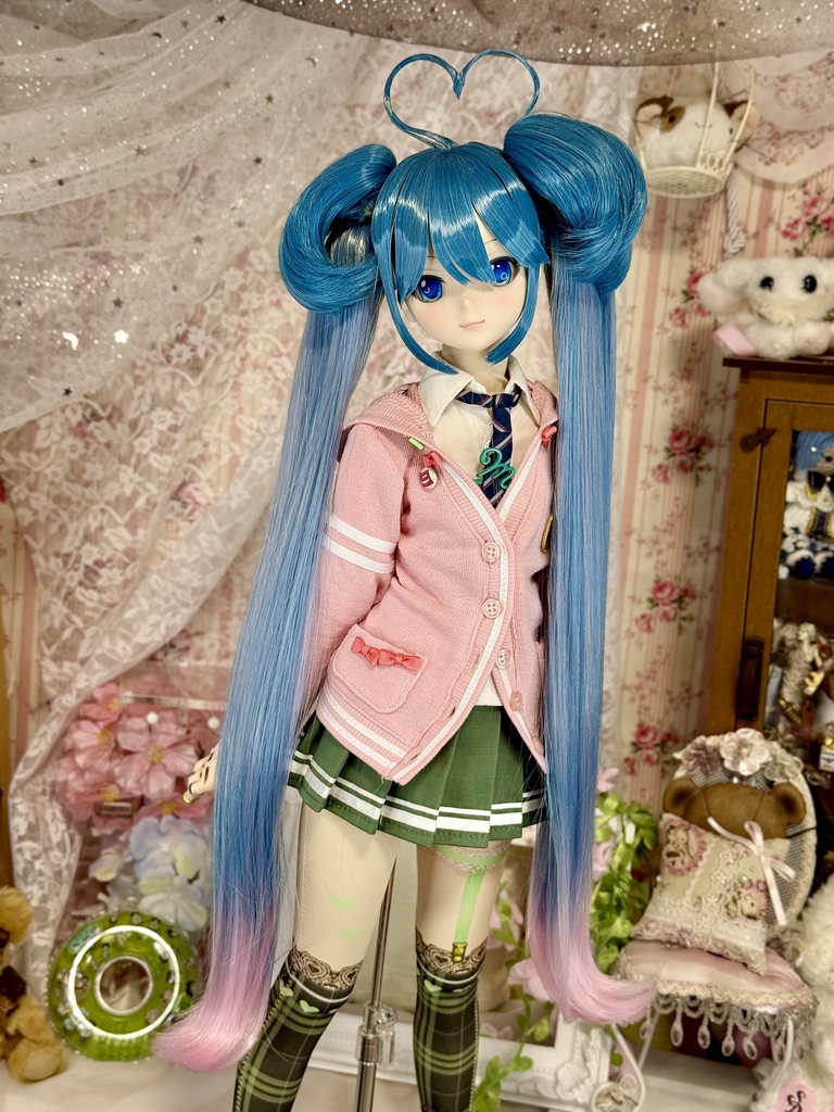 9インチウィッグ⭐️メタモルフォーゼ ツイン
