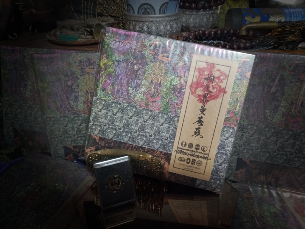 飾るタイプのポスターposter