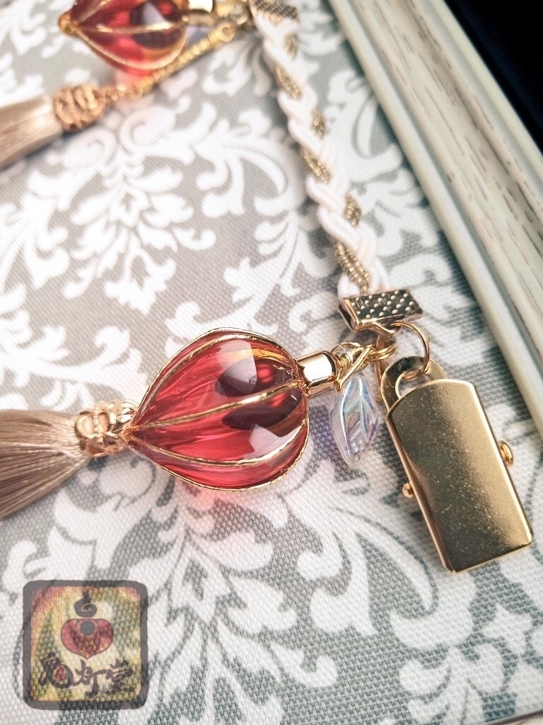 紅鬼灯のストール留め - 鬼灯堂 - BOOTH