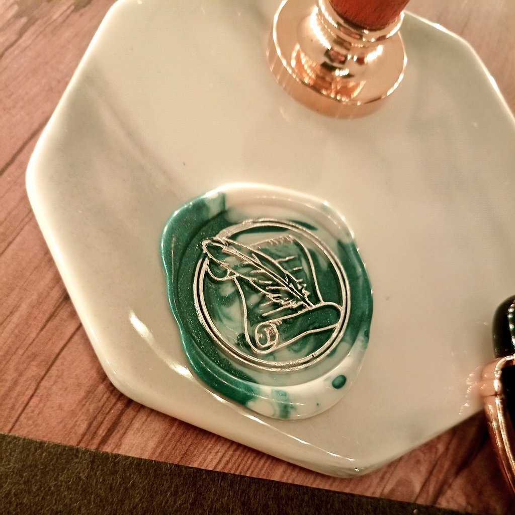 【封蝋】左利きの記録係