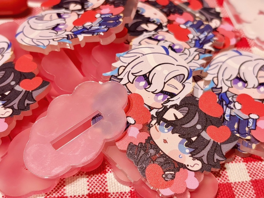 【3月上旬発送】フチなしハートアクスタ