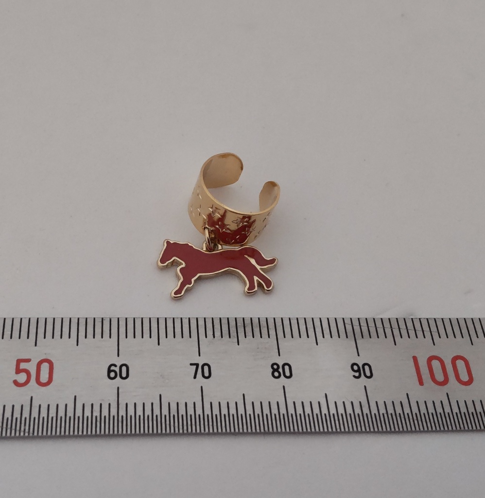 ウマ娘イメージのイヤーカフス