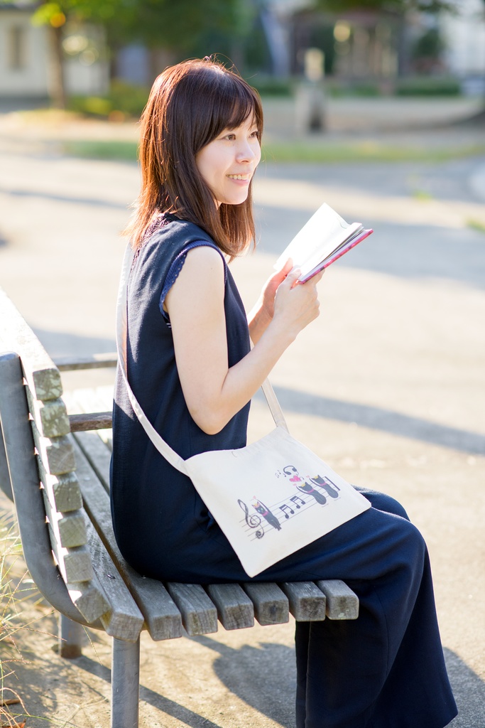 黒ネコとお散歩サコッシュ②プリンセスブラック