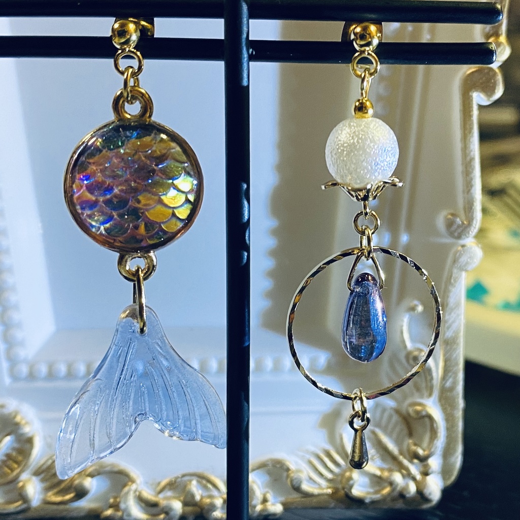 オクタヴィネルイメージ アシメピアス