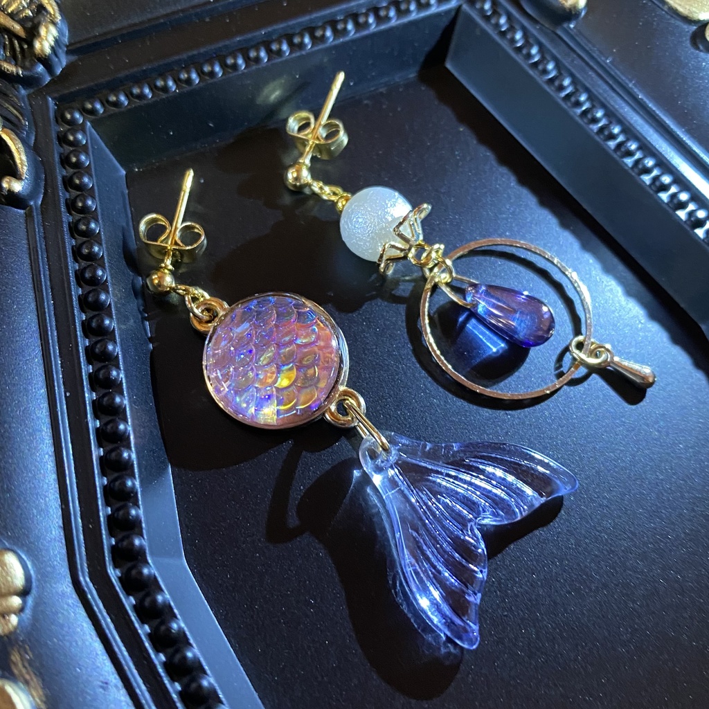 オクタヴィネルイメージ アシメピアス