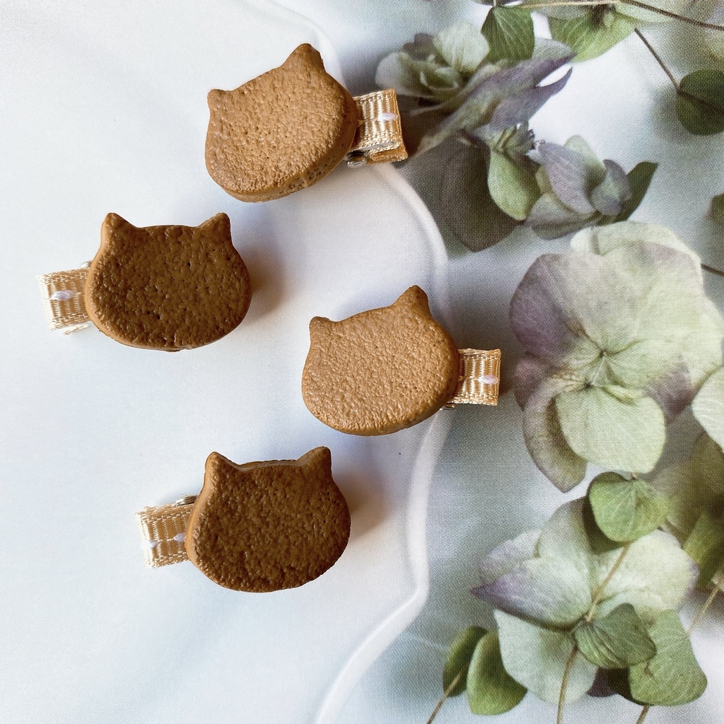 ぬいちゃんのおやつヘアクリップ ネコさんクッキー