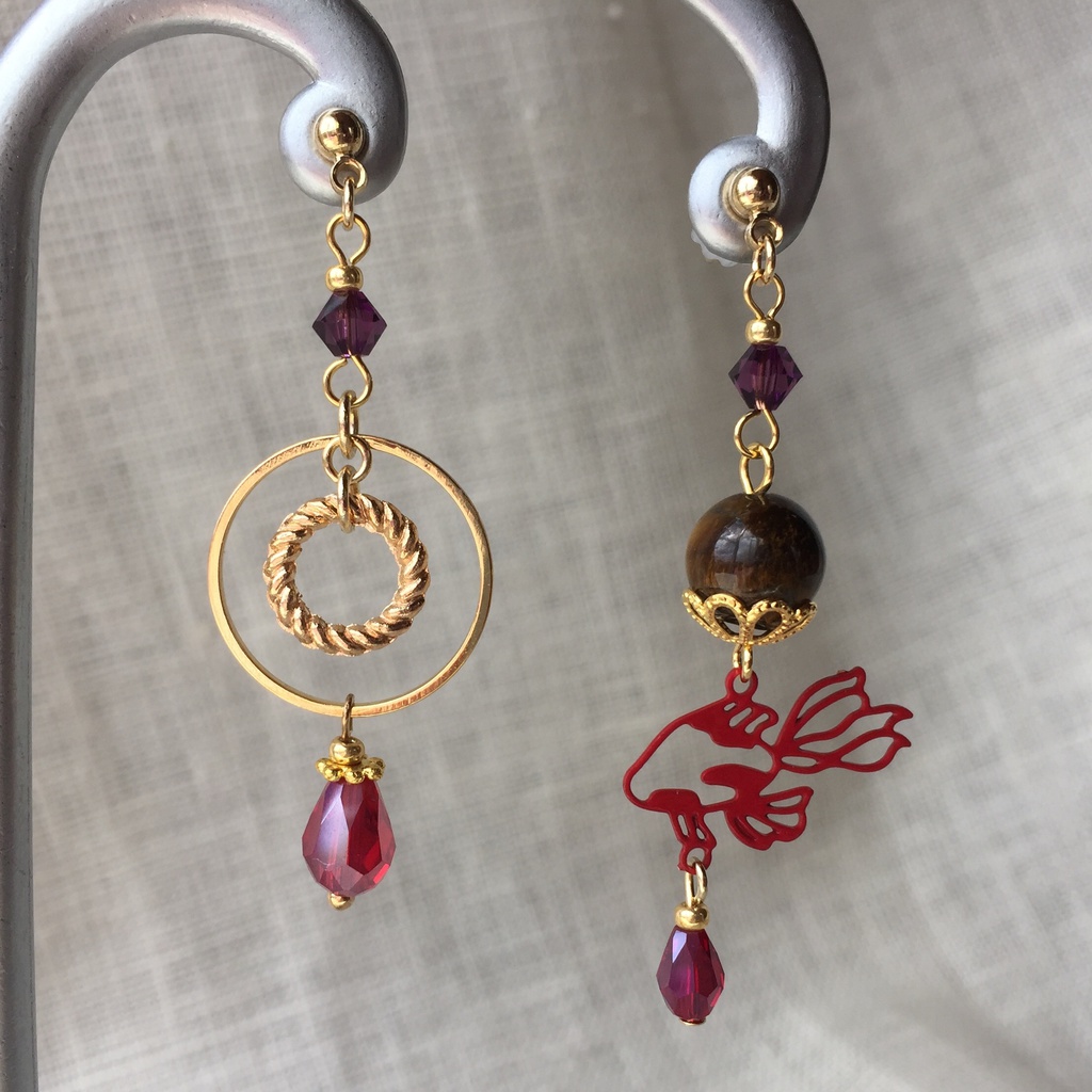 伊達組イメージ 夕涼み金魚のアシメピアス