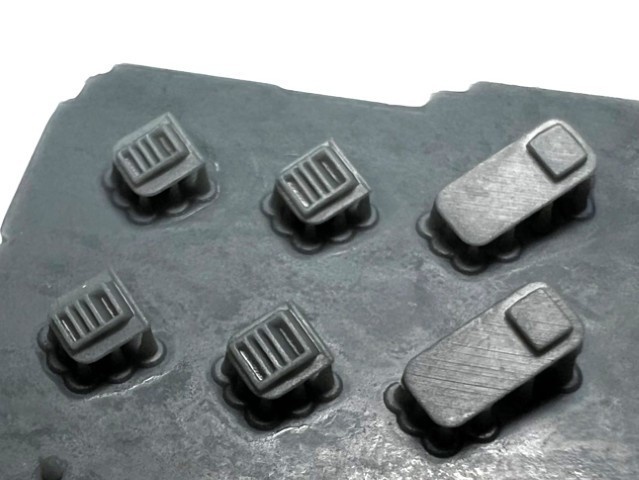 【Nゲージ 】EF65用スポットクーラー付き運転台(K社用) 未塗装1両分入 8K出力 3D精密パーツ 電気機関車 EF65