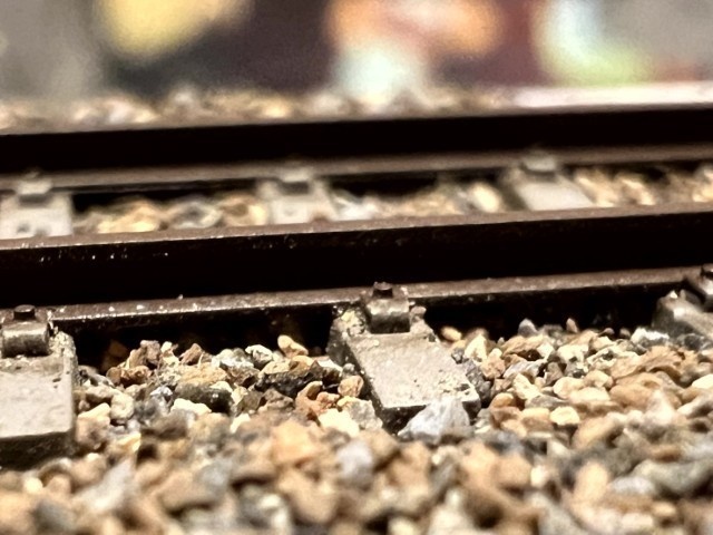 【Nゲージ 】Nゲージ 精密ディスプレイレール(PCマクラギ・継目板再現 /未塗装 1両展示用)