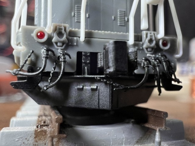 【Nゲージ】DE10 前面グレードアップパーツセット  未塗装 1両分　TOMIX製品対応／8K高精細 3Dプリント スカート周りディテールアップパーツ