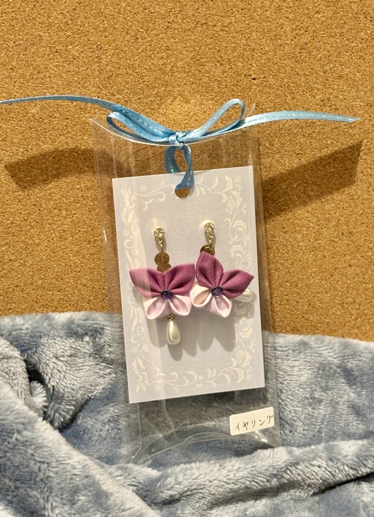 つまみ細工イヤリング【ﾂﾐ工房】