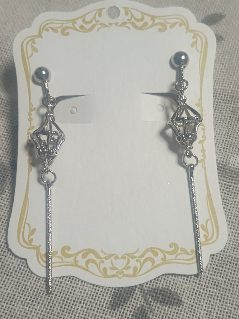 ビッキーイメージイヤリング