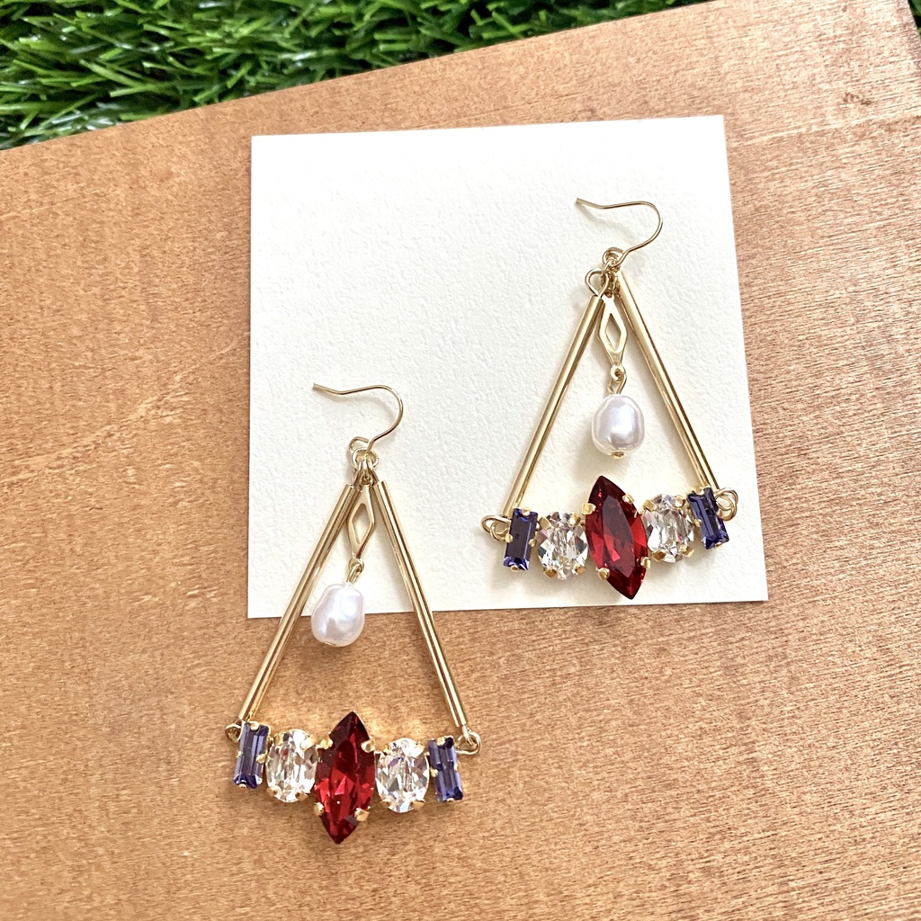 <シュヴルーズ>モチーフイヤリング/ピアス